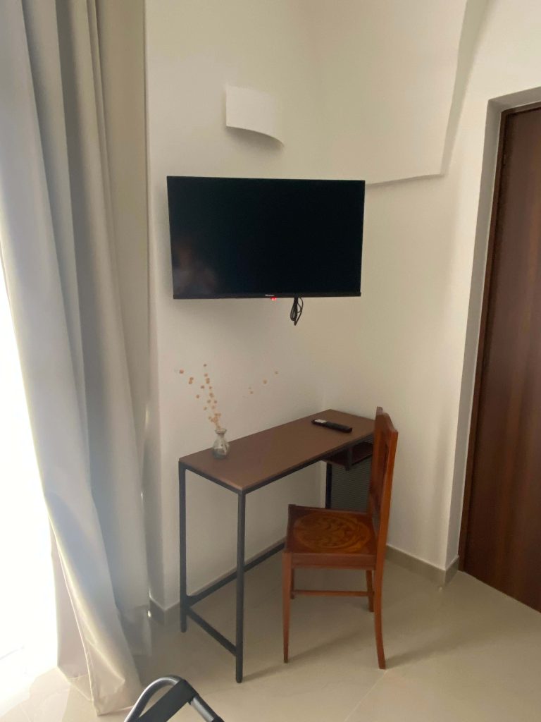 television-tv-detail-ottanio